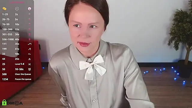 Snapshot of VickyGolden chatting on 06-11-26, 05:26 VickyGolden online show from 06-11-26, 05:26