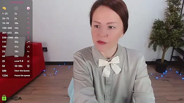 Snapshot of VickyGolden chatting on 05-16-26, 05:06 VickyGolden online show from 05-16-26, 05:06