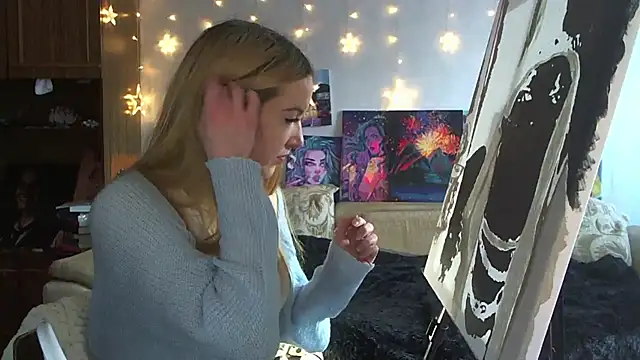 SecretSophia online show from 02-10-25, 11:36