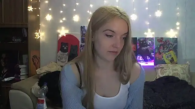 SecretSophia online show from 03-04-25, 04:20