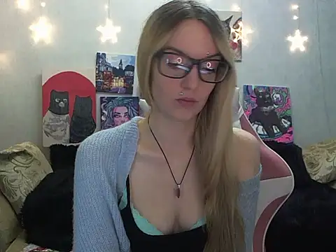 SecretSophia online show from 10-01-25, 09:29