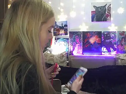 SecretSophia online show from 03-19-25, 06:34