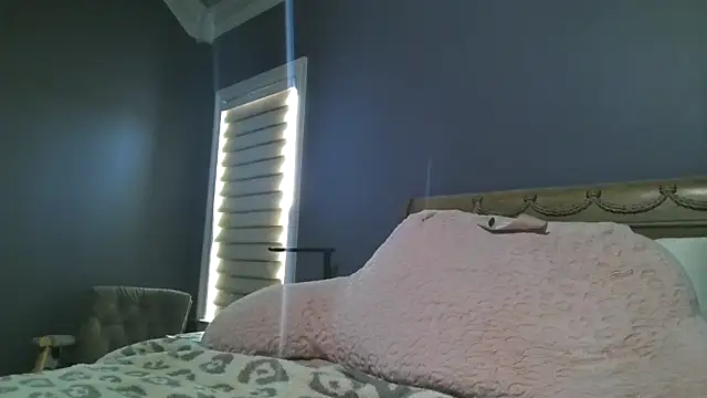 Lisaisluscious online show from 02-28-26, 03:00