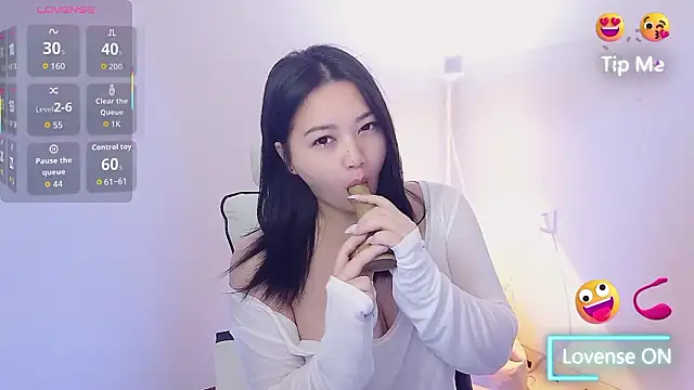 small Eva online show from 02-07-26, 03:31