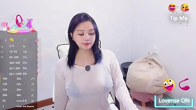 small Eva online show from 12-19-25, 03:03