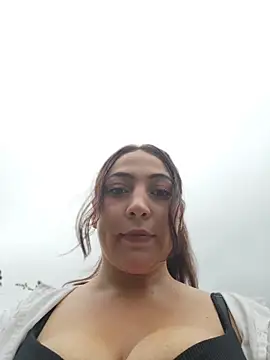 VickyHoult online show from 06-07-26, 10:26