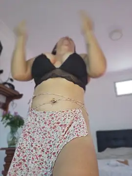 VickyHoult online show from 04-02-26, 09:21