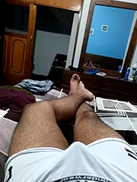 Snapshot of PhillDrake11 chatting on 10-27-25, 03:51 PhillDrake11 online show from 10-27-25, 03:51