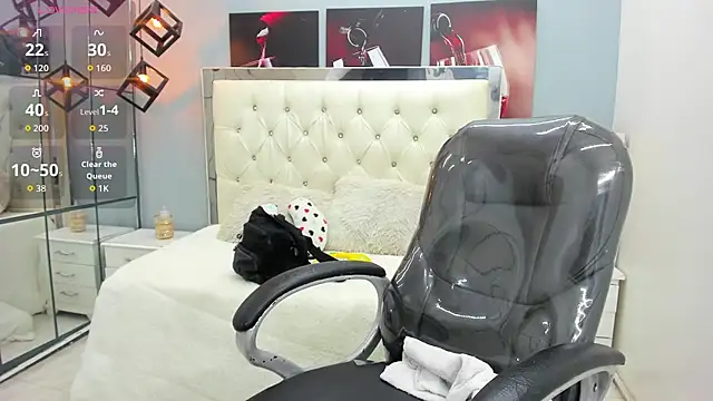 pearl weet online show from 02-20-26, 06:21