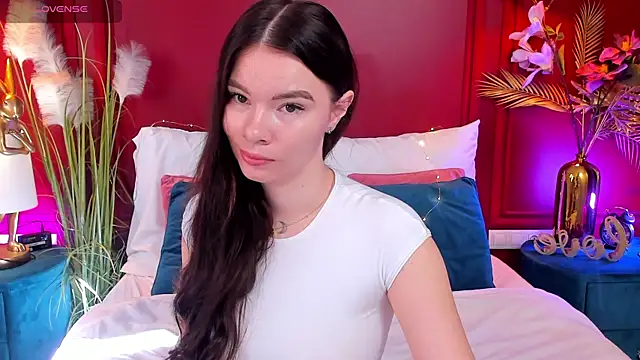 MiaMuse online show from 05-28-26, 05:15