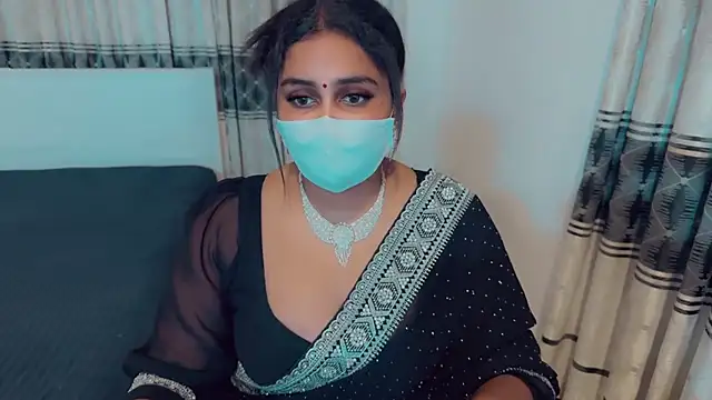 Snapshot of SonY_CaM chatting on 09-17-25, 05:15 SonY CaM online show from 09-17-25, 05:15