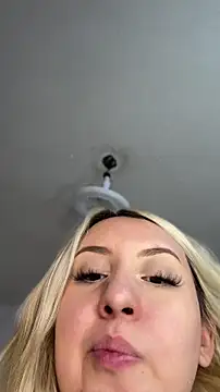 NibiruNairobi69 online show from 05-29-26, 03:12