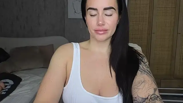 LibbyLoveHeartx online show from 11-22-25, 07:18