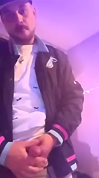 Snapshot of Jewfish420 chatting on 12-23-24, 07:38 Jewfish420 online show from 12-23-24, 07:38