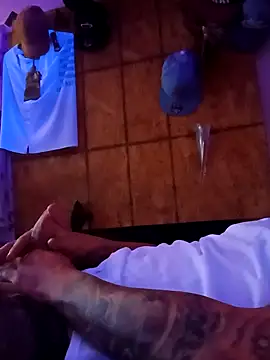 Snapshot of Jewfish420 chatting on 12-05-24, 07:32 Jewfish420 online show from 12-05-24, 07:32