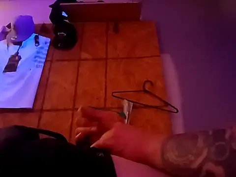 Snapshot of Jewfish420 chatting on 12-09-24, 08:00 Jewfish420 online show from 12-09-24, 08:00