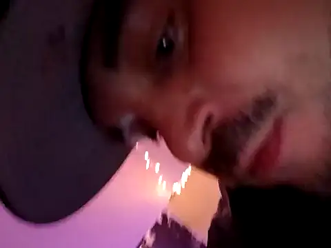 Snapshot of Jewfish420 chatting on 12-21-24, 07:24 Jewfish420 online show from 12-21-24, 07:24