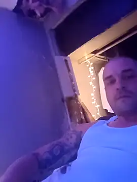 Snapshot of Jewfish420 chatting on 03-01-25, 10:34 Jewfish420 online show from 03-01-25, 10:34