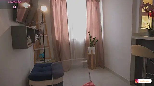 valeria rosses online show from 05-15-26, 05:33
