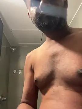 Snapshot of HIMSEXY chatting on 02-06-25, 01:16 HIMSEXY online show from 02-06-25, 01:16