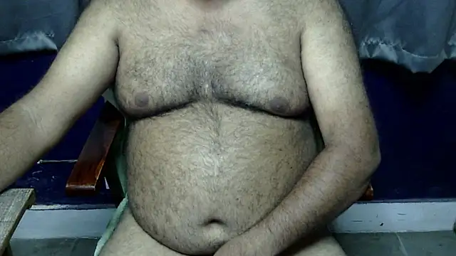 hairysubcub 70 online show from 06-17-26, 06:24
