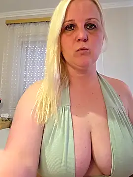 Mayci1984 online show from 04-19-26, 10:27