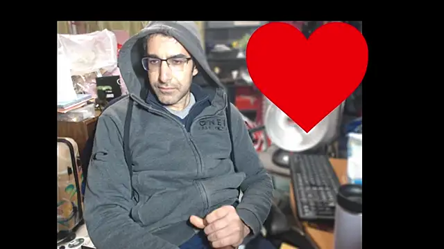 Gsmile1 online show from 01-11-26, 12:23