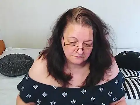 hotmilfforu online show from 05-14-26, 01:08