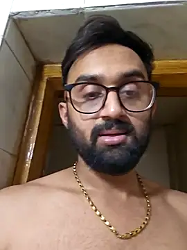 Snapshot of love4shownude chatting on 03-18-25, 04:39 love4shownude online show from 03-18-25, 04:39