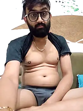 Snapshot of love4shownude chatting on 01-13-25, 01:45 love4shownude online show from 01-13-25, 01:45