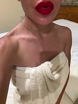 Snapshot of giagia96 chatting on 01-12-25, 06:16 giagia96 online show from 01-12-25, 06:16