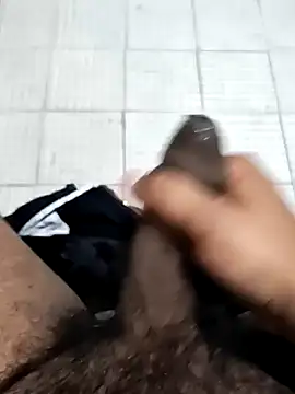 Gerardo31017 online show from 12-17-25, 12:48