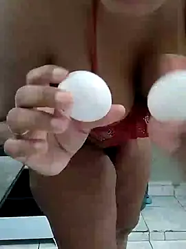 Snapshot of NeydeHotWife chatting on 01-23-25, 10:43 NeydeHotWife online show from 01-23-25, 10:43