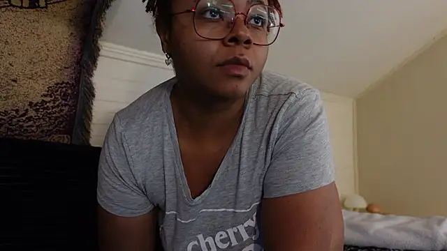 Snapshot of -khayaparker chatting on 06-30-26, 05:24 -khayaparker online show from 06-30-26, 05:24