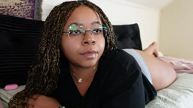 Snapshot of -khayaparker chatting on 07-06-26, 07:38 -khayaparker online show from 07-06-26, 07:38
