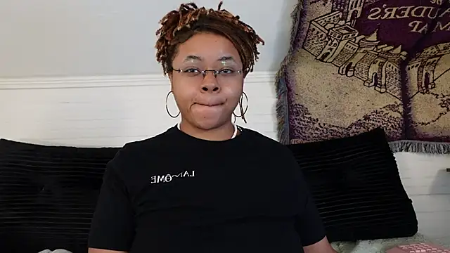 Snapshot of -khayaparker chatting on 07-27-26, 04:03 -khayaparker online show from 07-27-26, 04:03