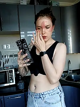 LazyTanukii online show from 09-30-25, 05:46