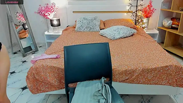 CharmedDoll online show from 10-02-25, 12:19