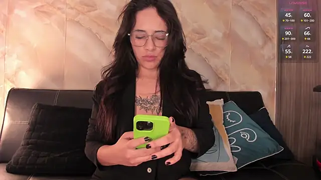 kathypink  online show from 12-19-25, 04:38