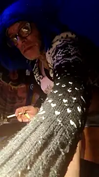 Snapshot of MirthildaVenza chatting on 04-09-26, 08:42 MirthildaVenza online show from 04-09-26, 08:42