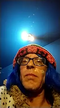 Snapshot of MirthildaVenza chatting on 11-17-25, 06:39 MirthildaVenza online show from 11-17-25, 06:39