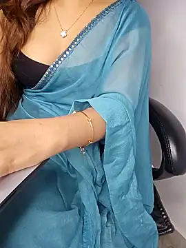 aliyaah singh online show from 03-10-25, 08:34