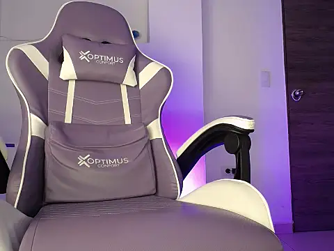 cutie and slutty online show from 10-05-25, 05:20