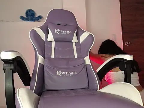 cutie and slutty online show from 10-14-25, 01:12