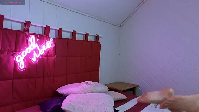 TiffanyDollxxx online show from 05-25-26, 07:56