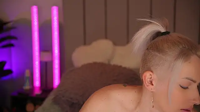 VickySecret96 online show from 03-08-26, 06:22