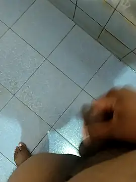 dinesh682 online show from 11-24-25, 09:15