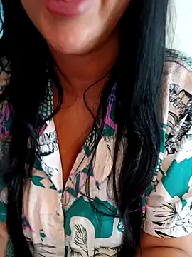 Queen sousou online show from 03-22-26, 09:44