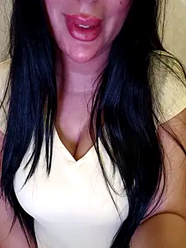 Queen sousou online show from 05-14-26, 10:18
