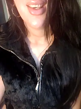 Queen sousou online show from 03-05-25, 02:14